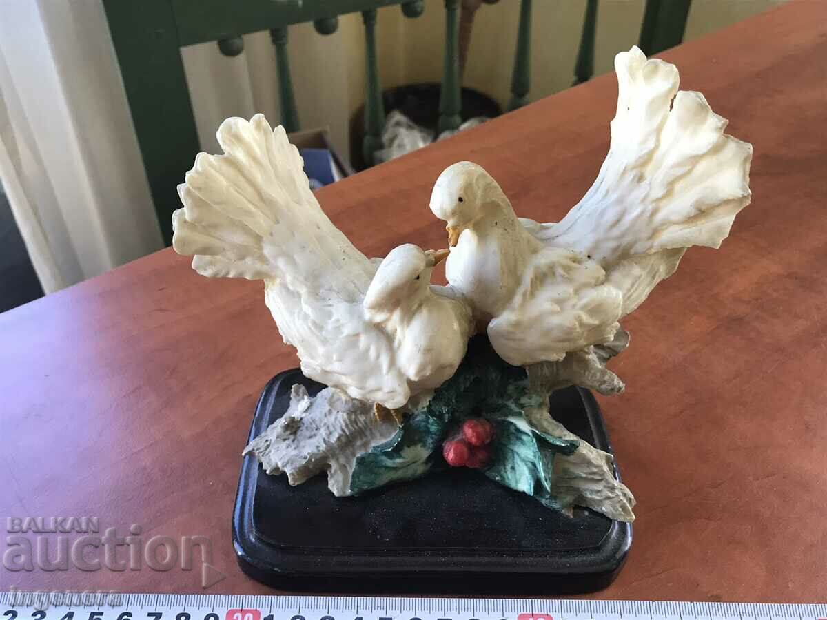 Auction FIGURE STATUETTE SCULPTURE ALABASTER DOVE PLASTIC Auction FIGURE STATUETTE SCULPTURE ALABASTER DOVE PLASTIC