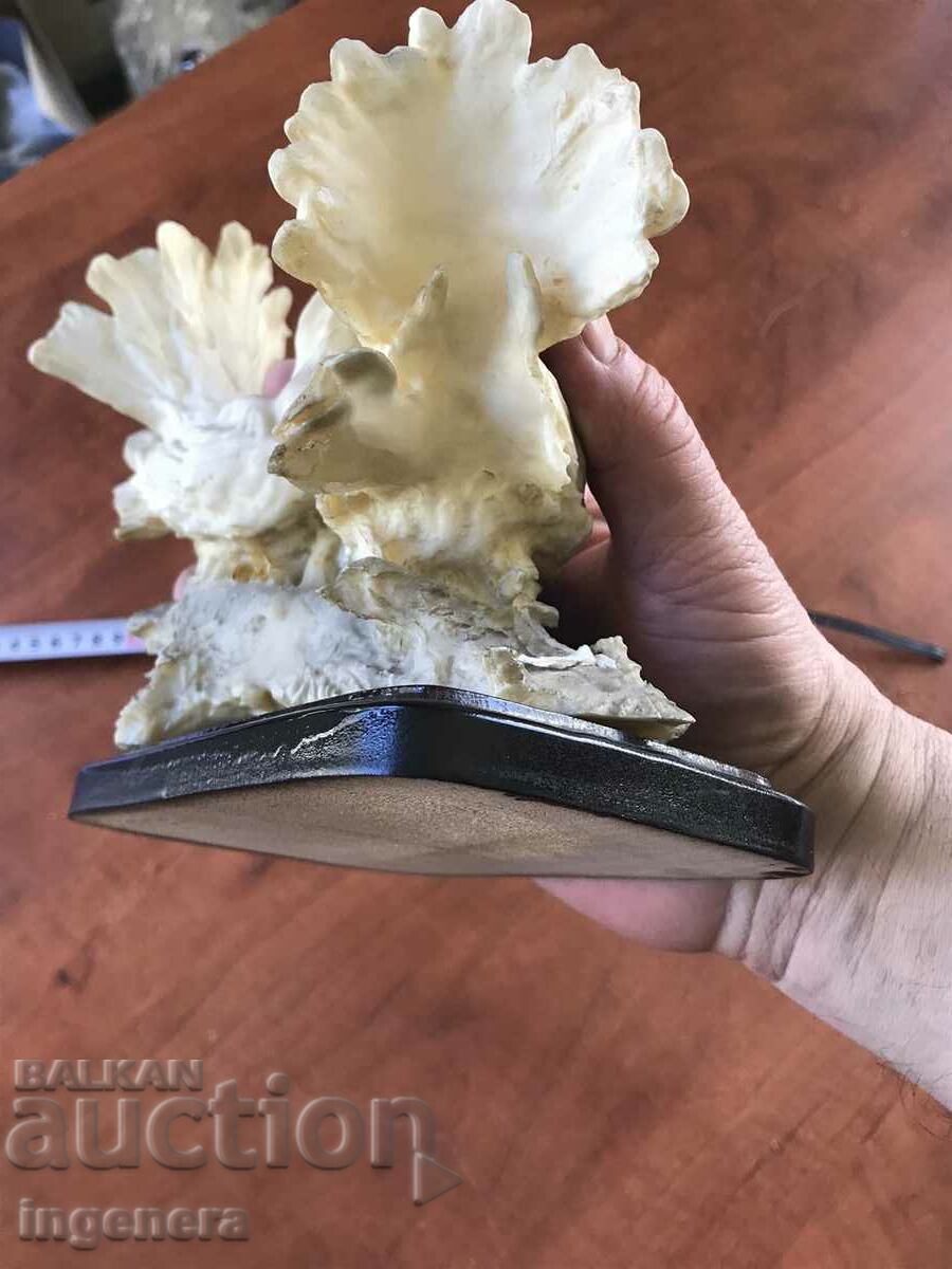 FIGURE STATUETTE SCULPTURE ALABASTER DOVE PLASTIC - 6 FIGURE STATUETTE SCULPTURE ALABASTER DOVE PLASTIC - 6