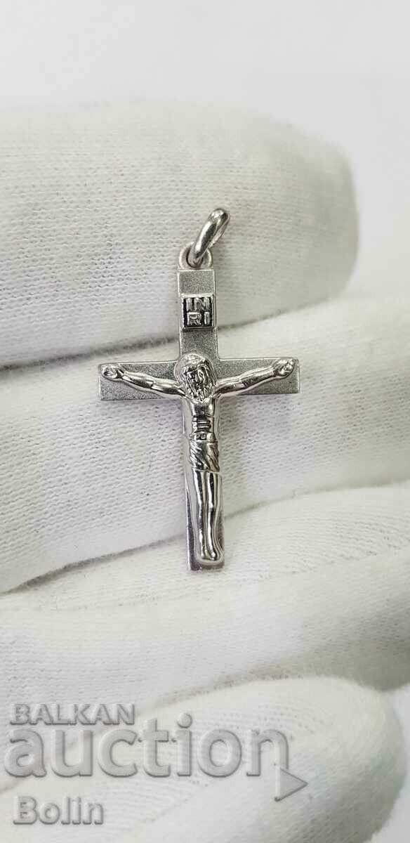 Delivery of Stylish silver modern cross with Jesus Christ 925 BC. Delivery of Stylish silver modern cross with Jesus Christ 925 BC.