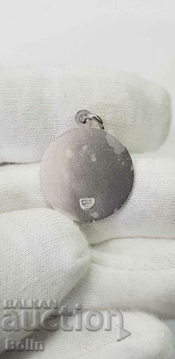 Delicate silver medallion with the Virgin Mary 925 BC. with price 65.00 BGN | € 33.23 Delicate silver medallion with the Virgin Mary 925 BC. with price 65.00 BGN | € 33.23