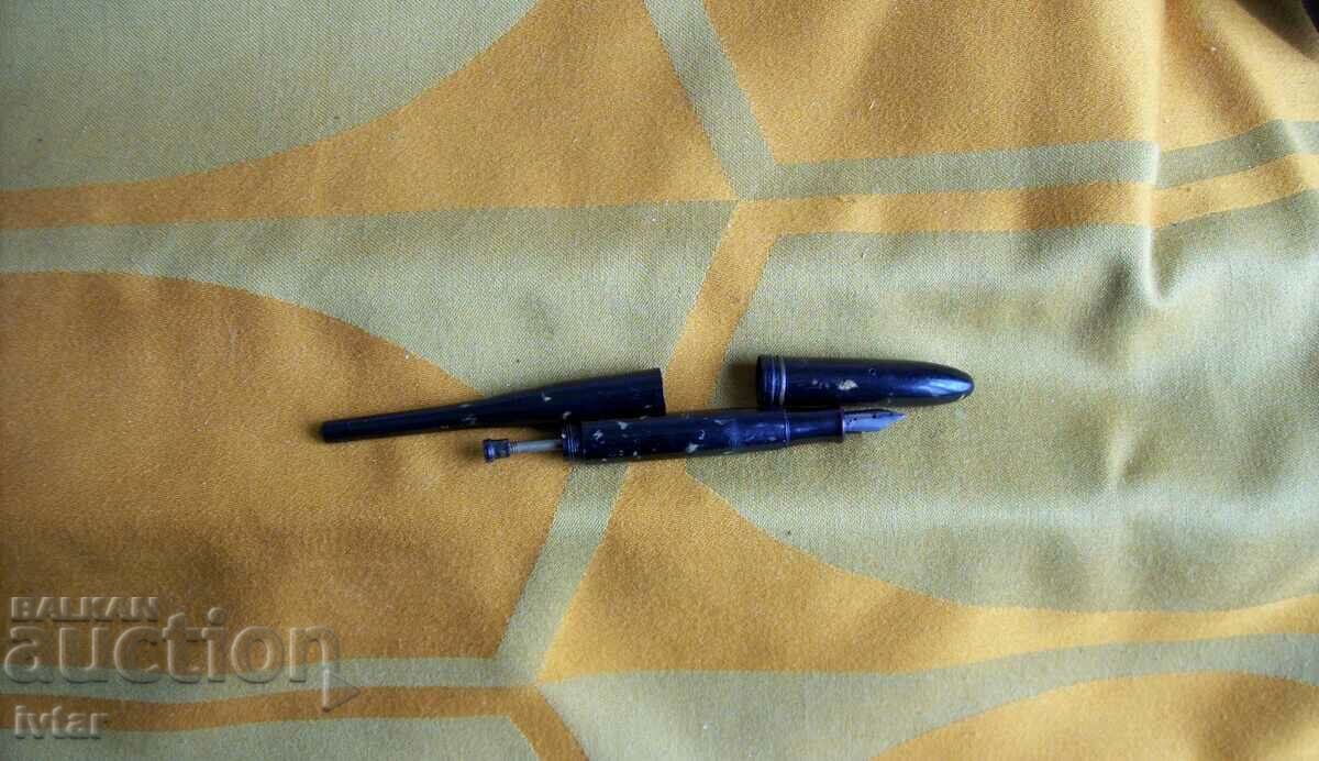 Desk pen with price 15.00 BGN | € 7.67