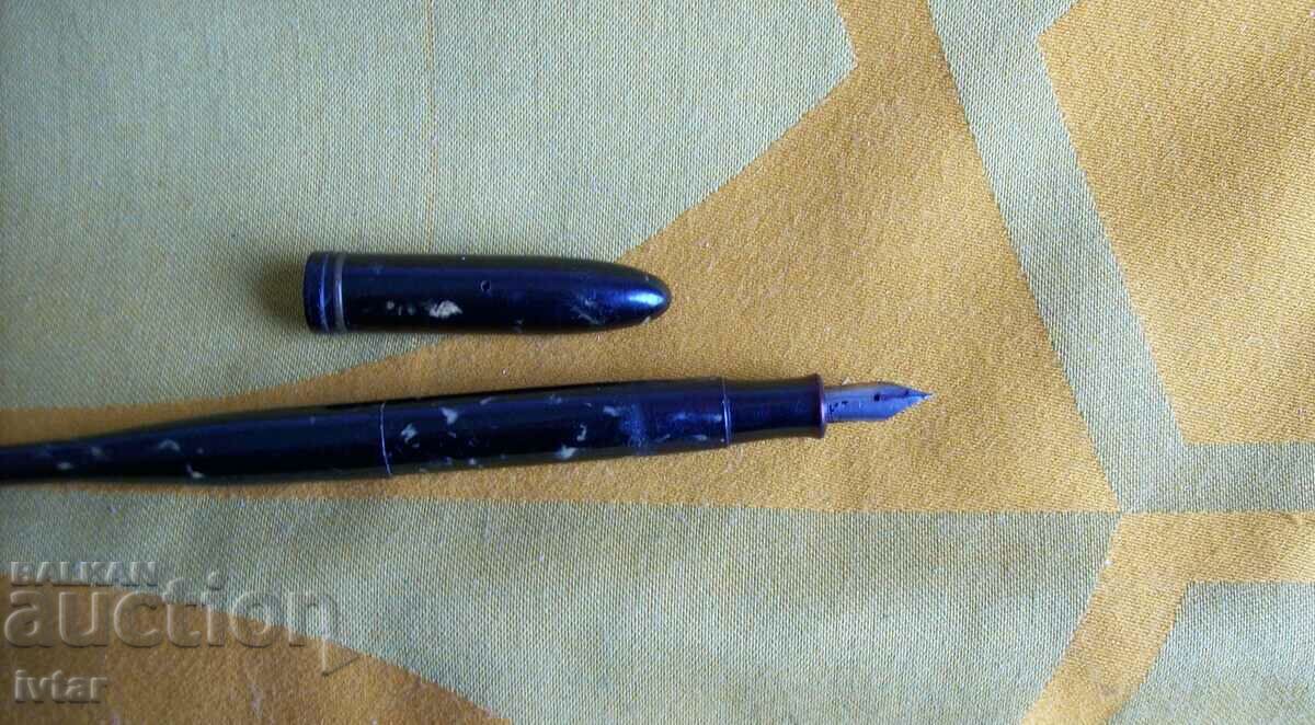 Auction  Desk pen