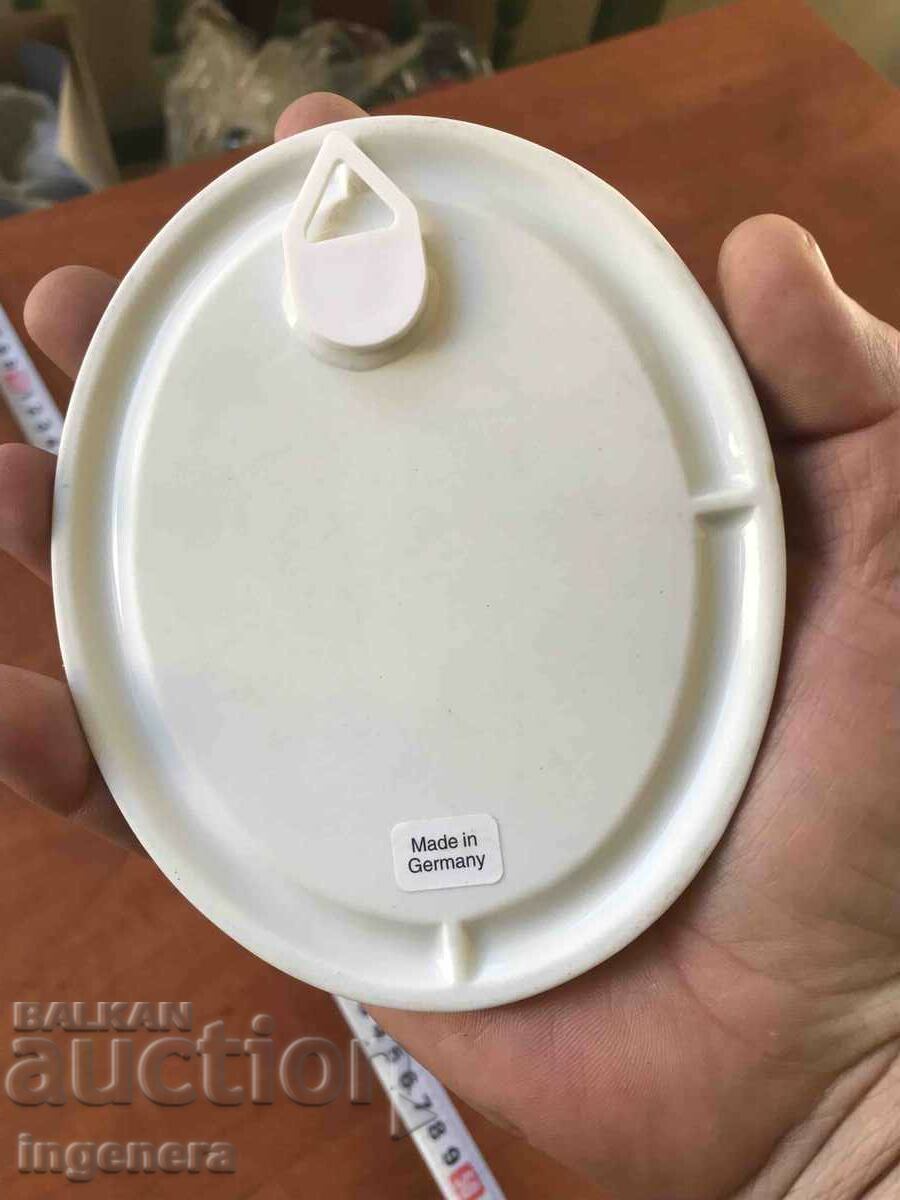 NEW GERMANY PORCELAIN WALL PANEL - 6 NEW GERMANY PORCELAIN WALL PANEL - 6