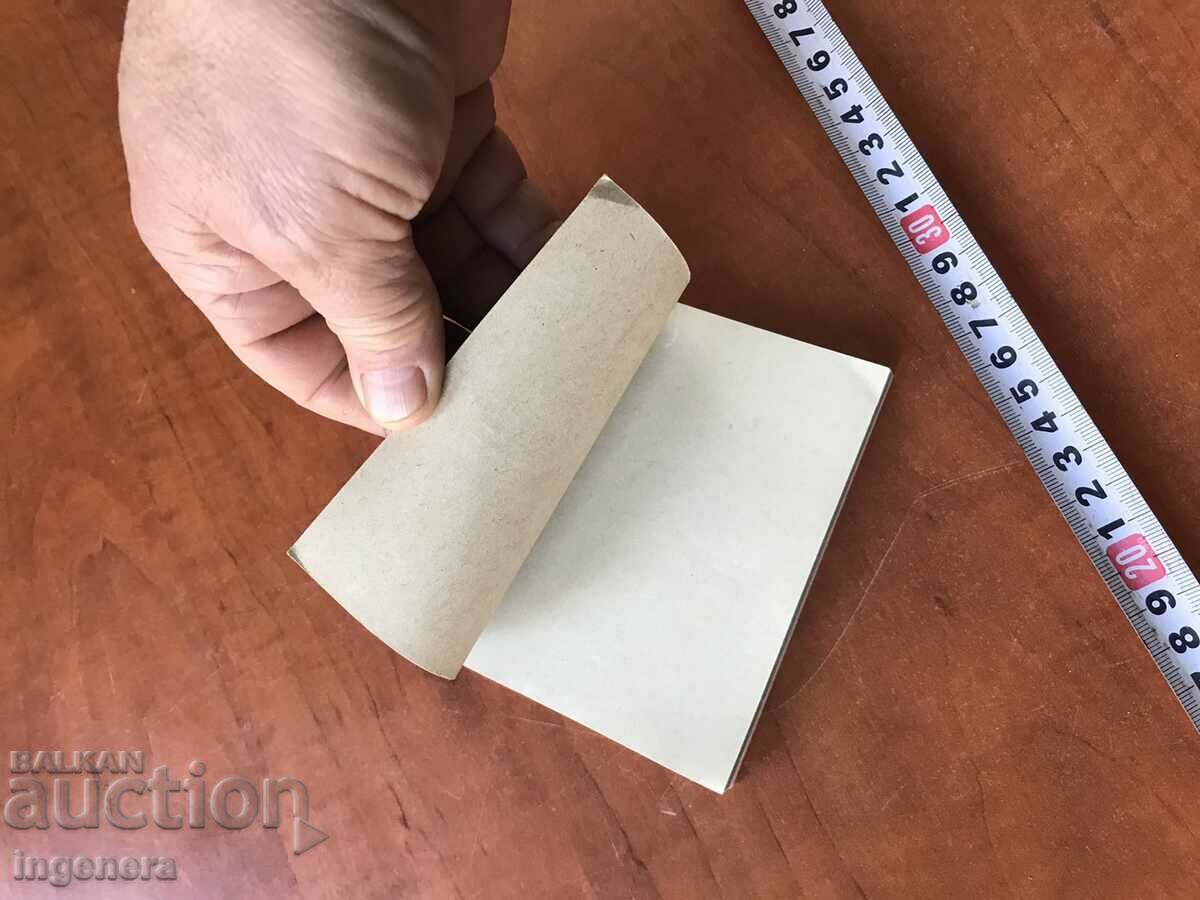 Delivery of COLORED PAPER PAPER PAD NEW Delivery of COLORED PAPER PAPER PAD NEW