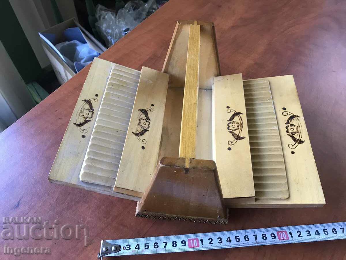 WOODEN BOX FOR CIGARETTES DOUBLE SIDED FROM SOZA PYRAMID with price 25.00 BGN | € 12.78 WOODEN BOX FOR CIGARETTES DOUBLE SIDED FROM SOZA PYRAMID with price 25.00 BGN | € 12.78