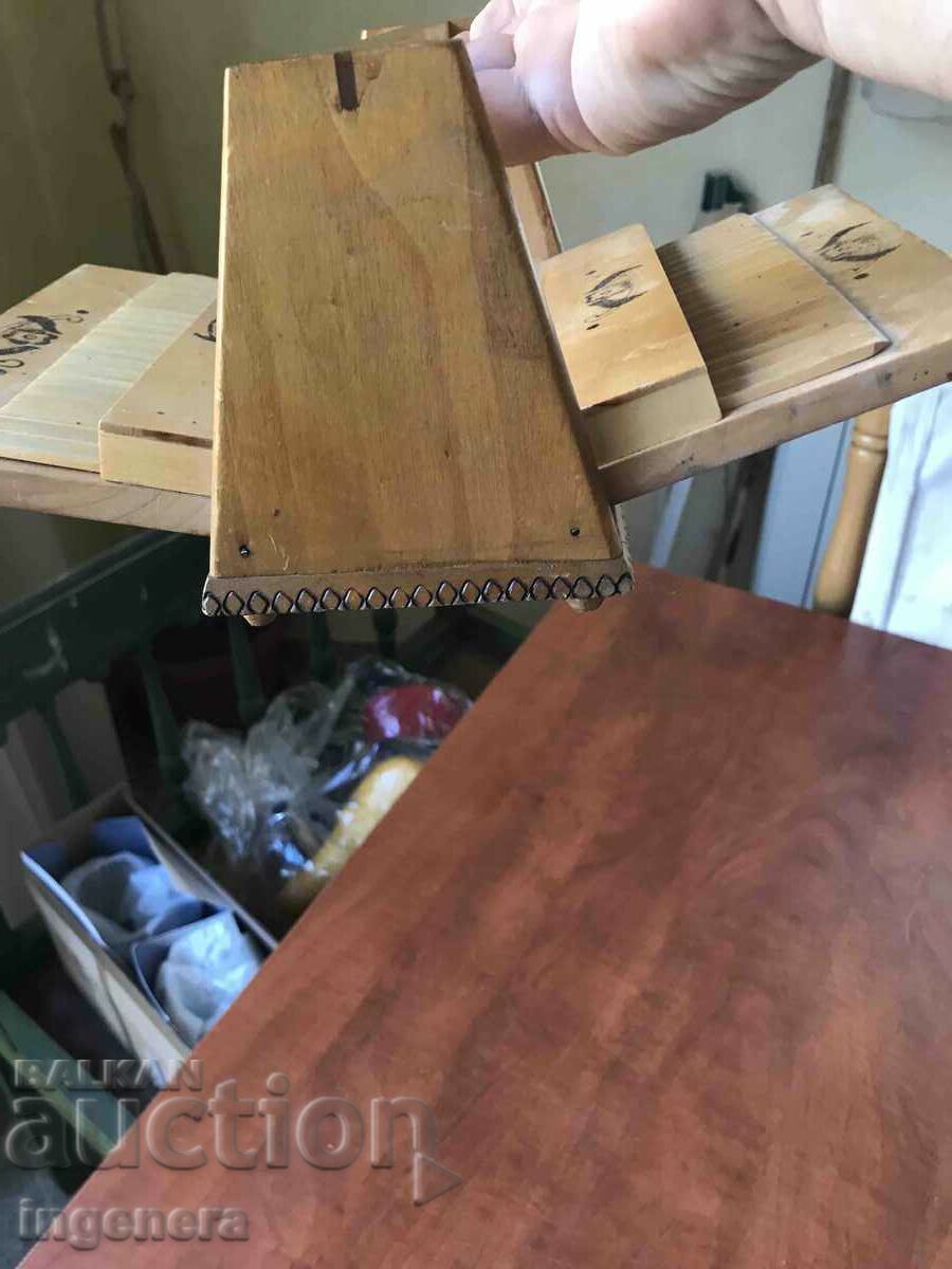 WOODEN BOX FOR CIGARETTES DOUBLE SIDED FROM SOZA PYRAMID - 6 WOODEN BOX FOR CIGARETTES DOUBLE SIDED FROM SOZA PYRAMID - 6