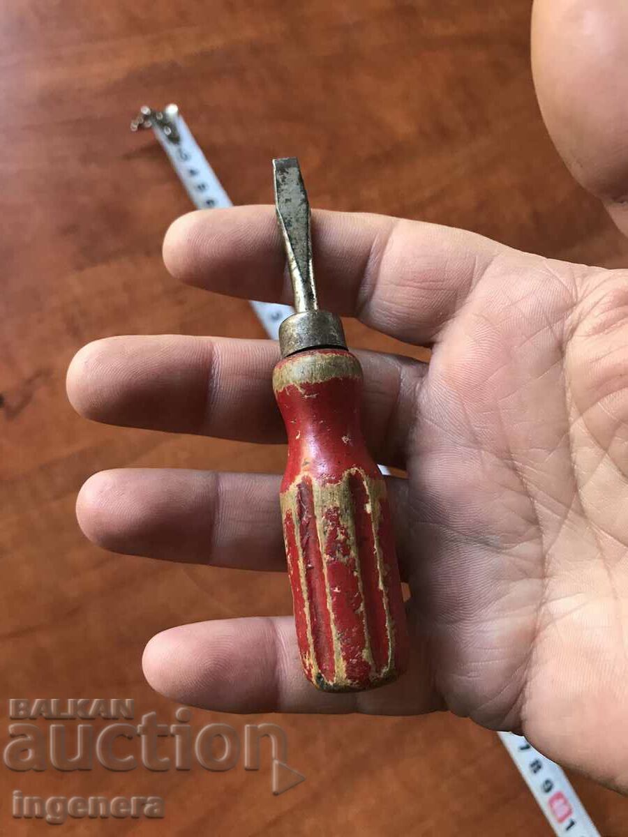 Auction SCREWDRIVER SOLID TOOL FROM SOCA Auction SCREWDRIVER SOLID TOOL FROM SOCA