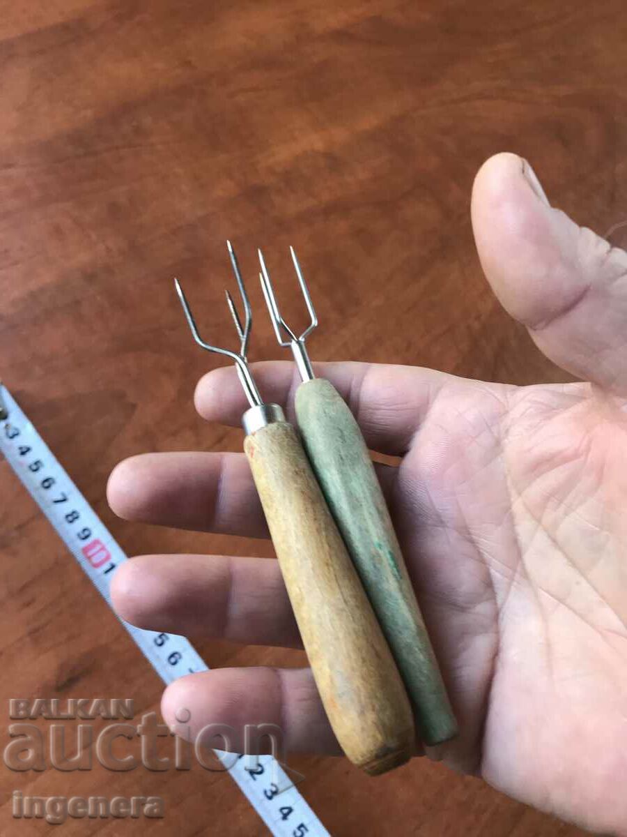 TRINITE TOOL FOR PICKING OUT HOT POTATOES with price 8.00 BGN | € 4.09 TRINITE TOOL FOR PICKING OUT HOT POTATOES with price 8.00 BGN | € 4.09