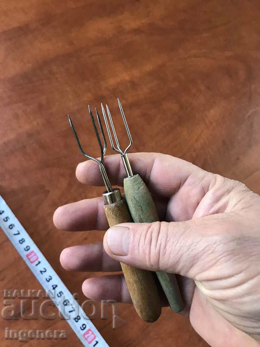 Delivery of TRINITE TOOL FOR PICKING OUT HOT POTATOES Delivery of TRINITE TOOL FOR PICKING OUT HOT POTATOES