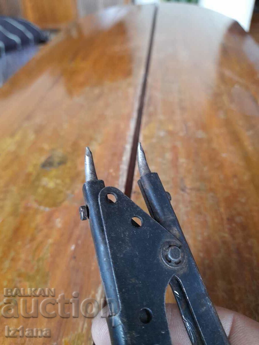 Auction Old ring pliers, pliers Auction Old ring pliers, pliers