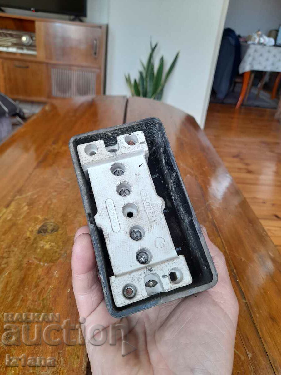 Old three-phase socket - 5 Old three-phase socket - 5