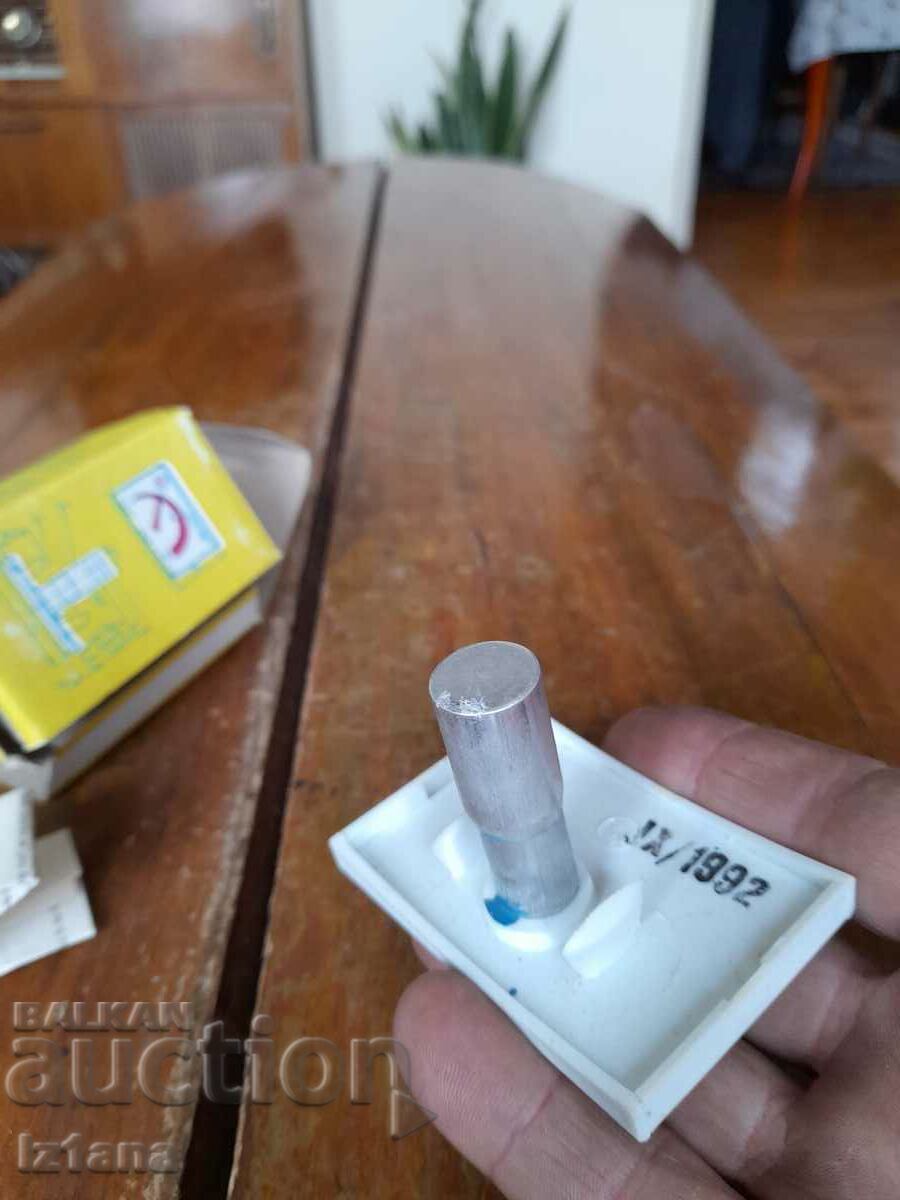 Delivery of Old thermometer Delivery of Old thermometer