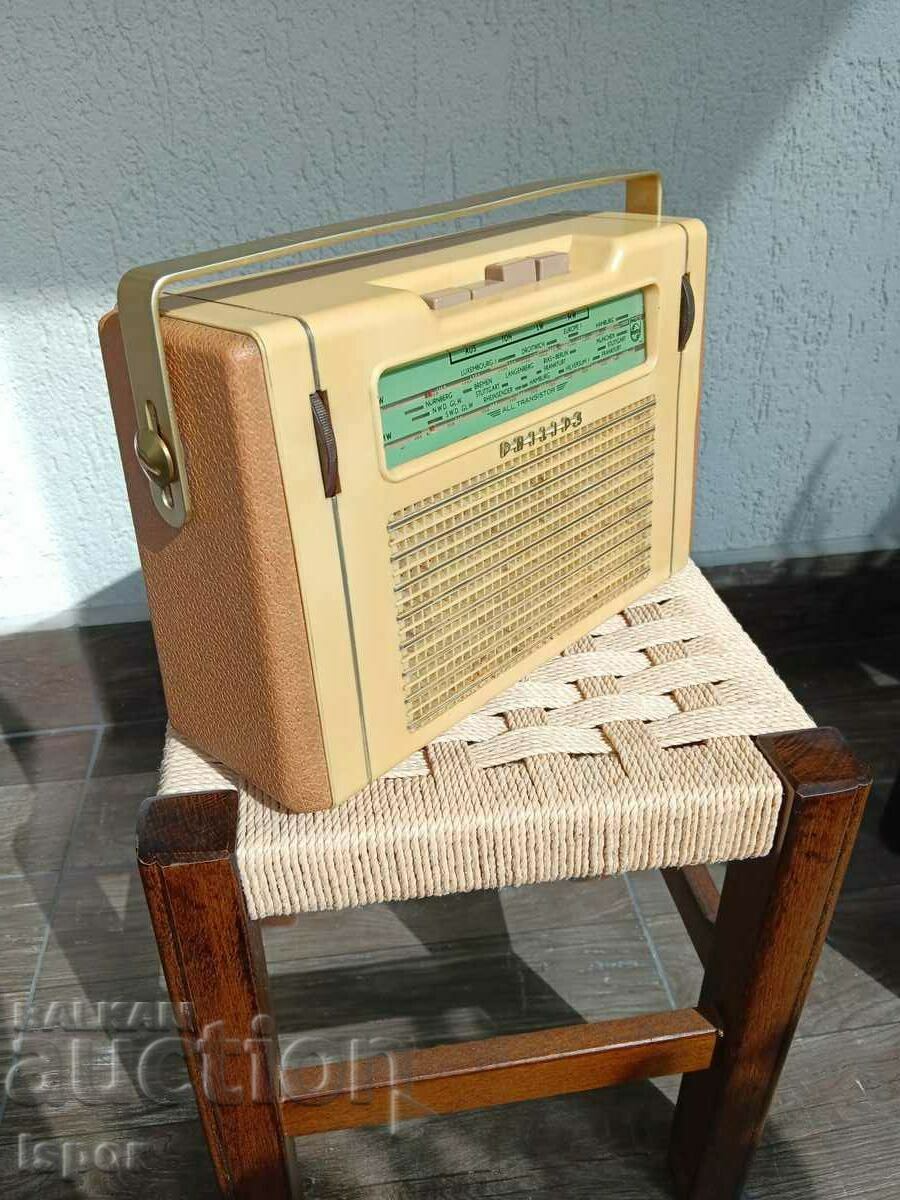 Licitație PRIMUL RADIO TRANZISTOR L3X73T-03 Licitație PRIMUL RADIO TRANZISTOR L3X73T-03