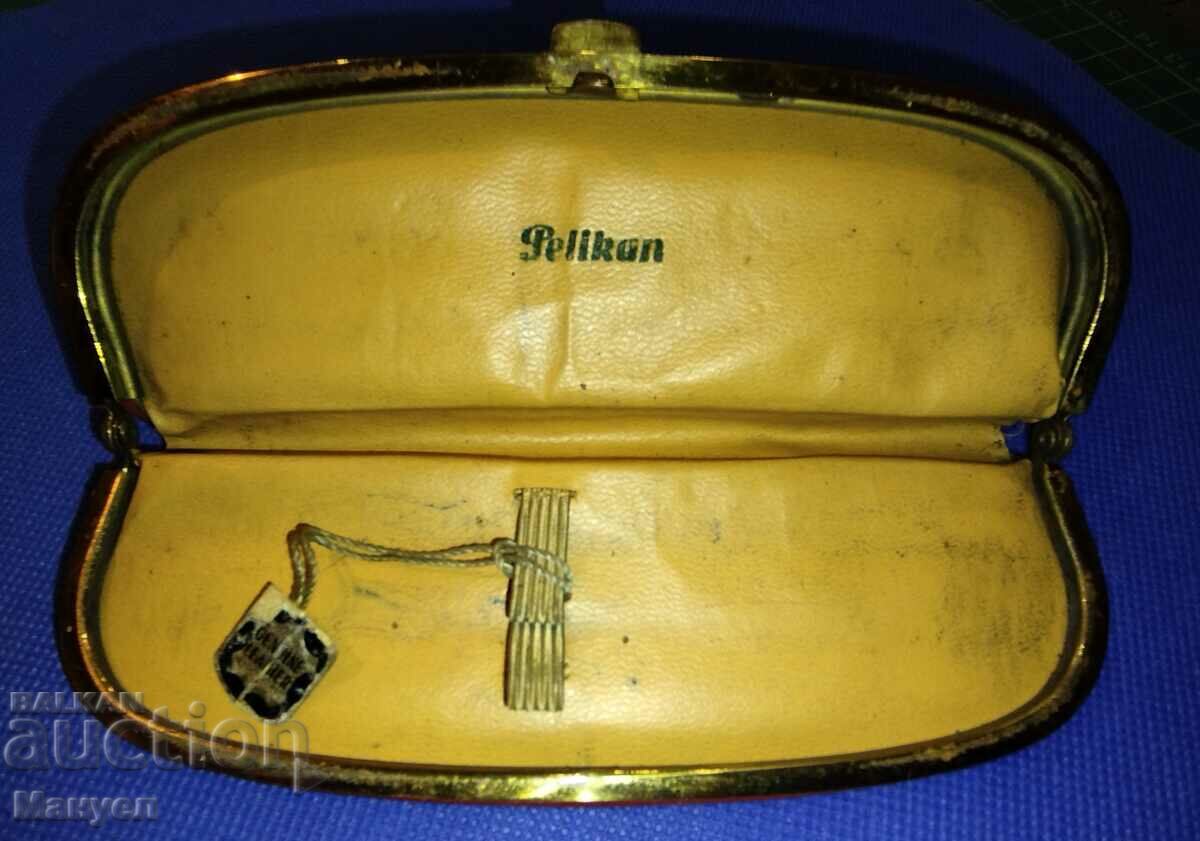 Old leather case for "Pelikan" set. with price 95.00 BGN | € 48.57 Old leather case for "Pelikan" set. with price 95.00 BGN | € 48.57