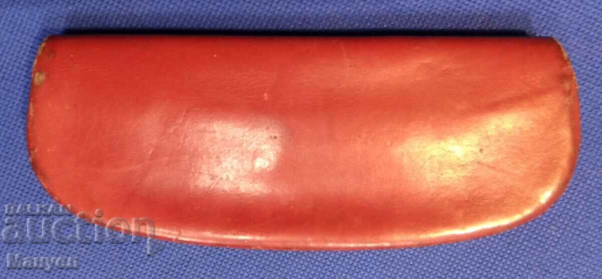 Delivery of Old leather case for "Pelikan" set. Delivery of Old leather case for "Pelikan" set.