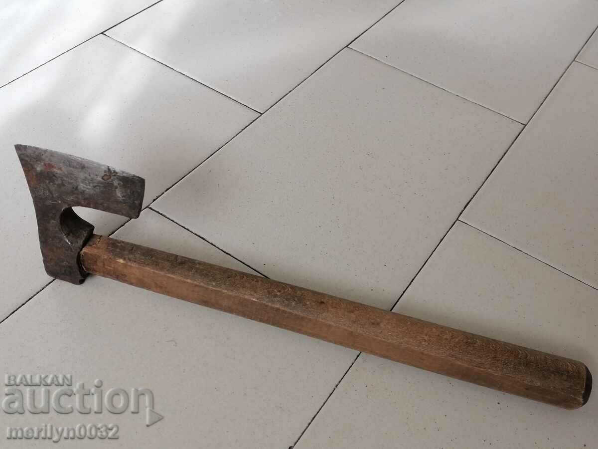 Delivery of Old hatchet ax satyr ax sap Delivery of Old hatchet ax satyr ax sap