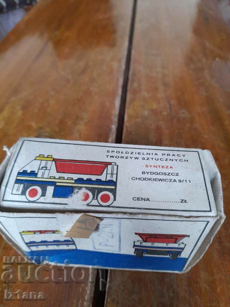 Παλιό παιχνίδι φορτηγό, φορτηγό με τιμή 37.00 BGN | € 18.92 Παλιό παιχνίδι φορτηγό, φορτηγό με τιμή 37.00 BGN | € 18.92