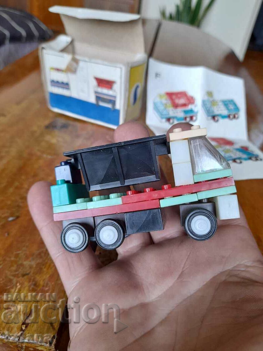 Παράδοση Παλιό παιχνίδι φορτηγό, φορτηγό Παράδοση Παλιό παιχνίδι φορτηγό, φορτηγό