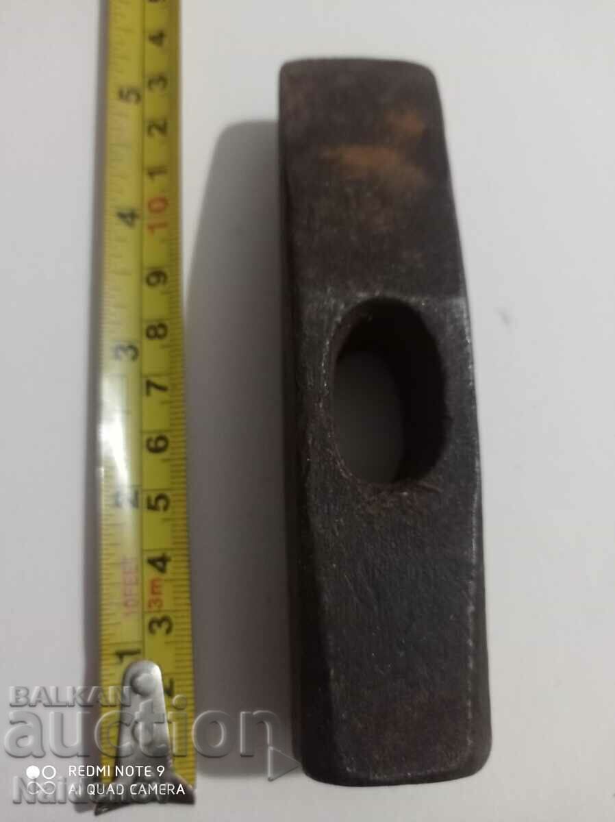 Δημοπρασία Σφυρί από τη σόκα Δημοπρασία Σφυρί από τη σόκα