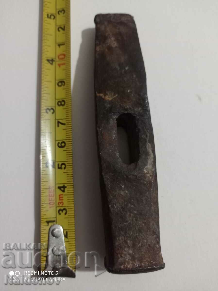 Δημοπρασία Σφυρί από τη σόκα Δημοπρασία Σφυρί από τη σόκα