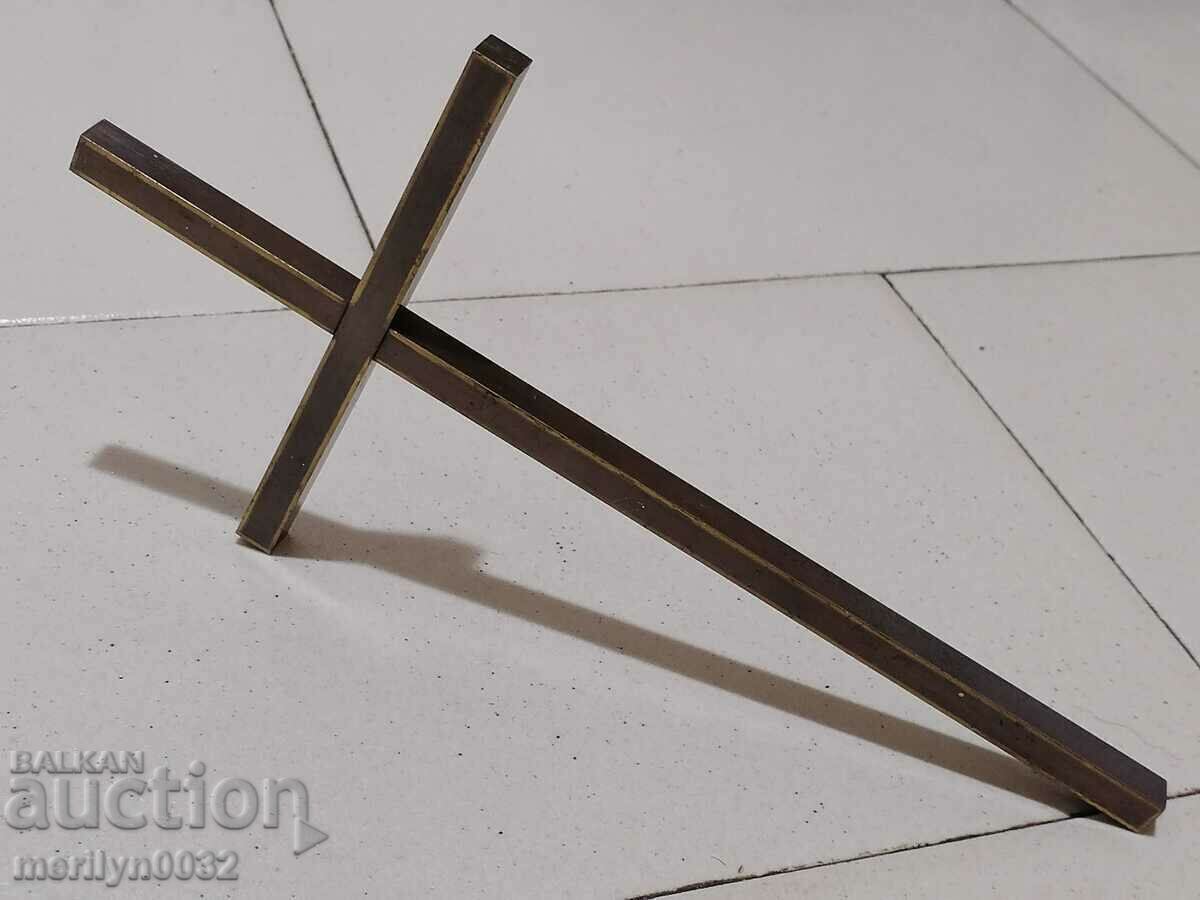 Bronze cross without crucifix icon Jesus lamp with price 46.00 BGN | € 23.52 Bronze cross without crucifix icon Jesus lamp with price 46.00 BGN | € 23.52