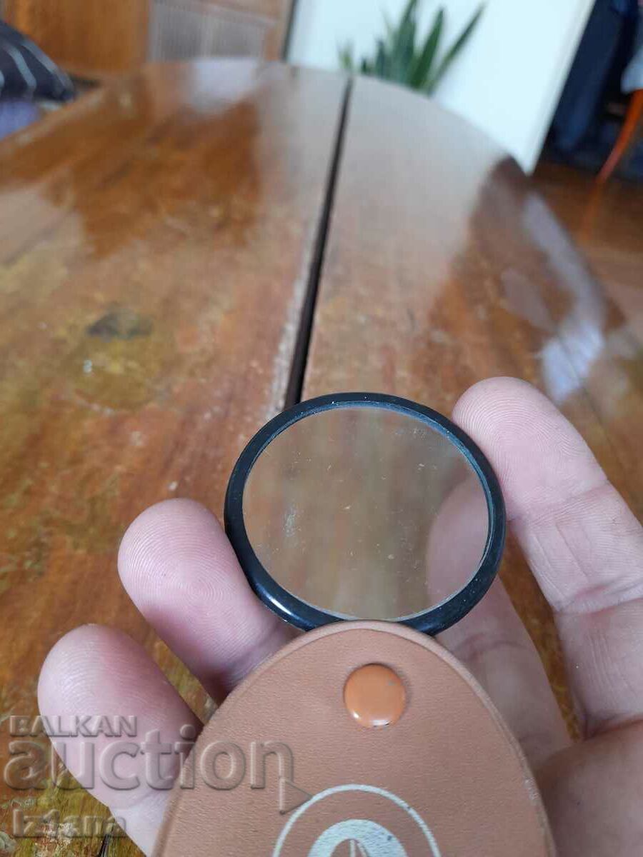 Delivery of Old magnifying glass French Delivery of Old magnifying glass French