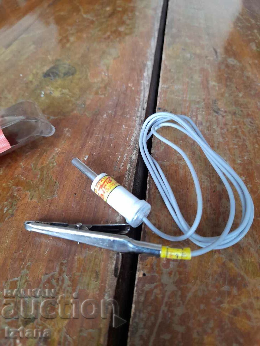 Old electrical tester 6V with price 27.00 BGN | € 13.80 Old electrical tester 6V with price 27.00 BGN | € 13.80