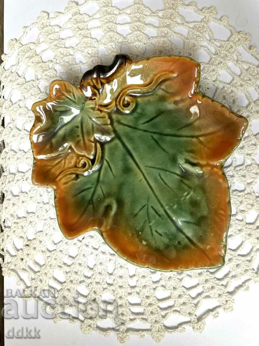 Beautiful ceramic jewelry leaf