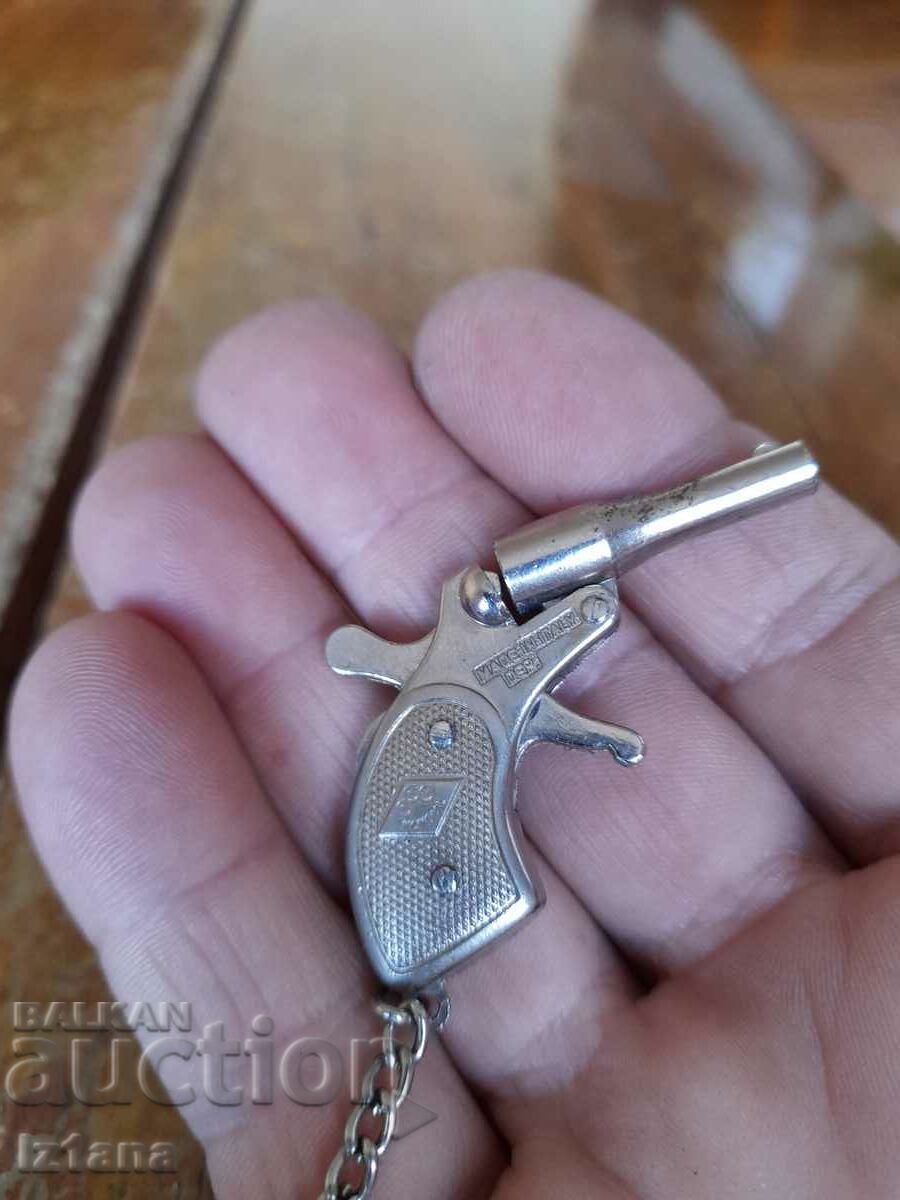 Old key chain Pistol with price 43.00 BGN | € 21.99 Old key chain Pistol with price 43.00 BGN | € 21.99