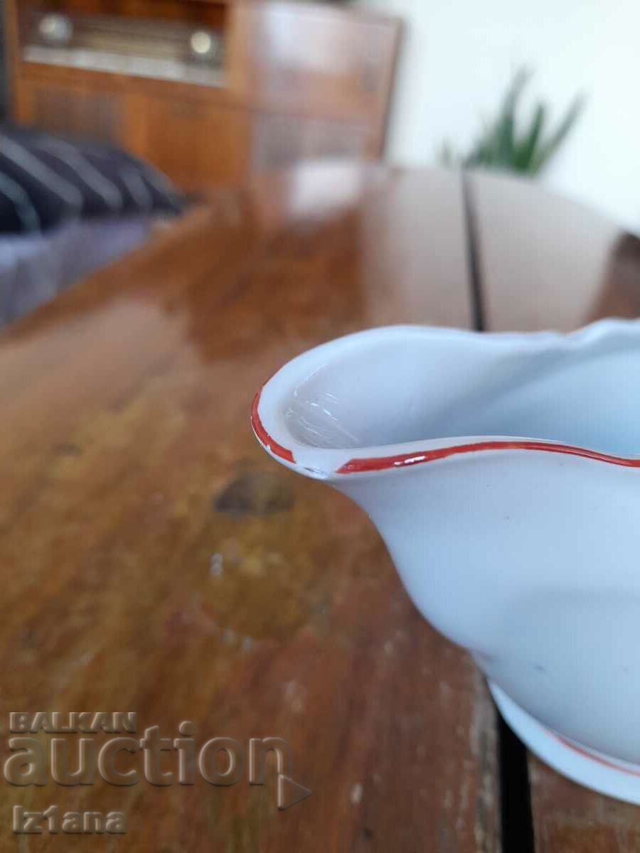 Auction Old porcelain saucer Auction Old porcelain saucer