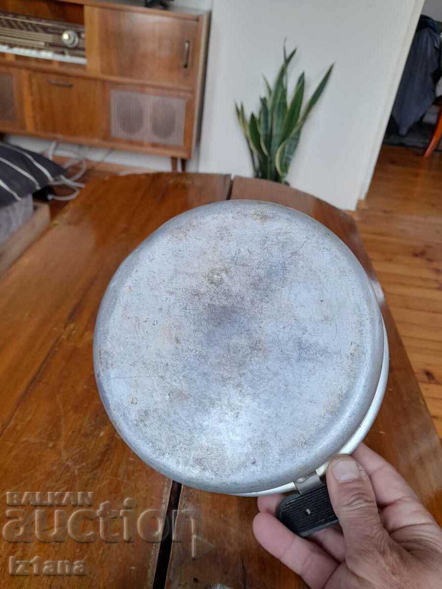 Delivery of Old Elprom electric pot Delivery of Old Elprom electric pot