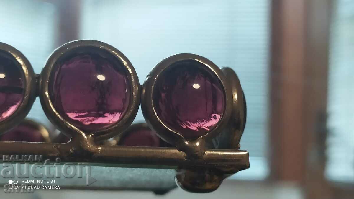 Auction Rack Auction Rack