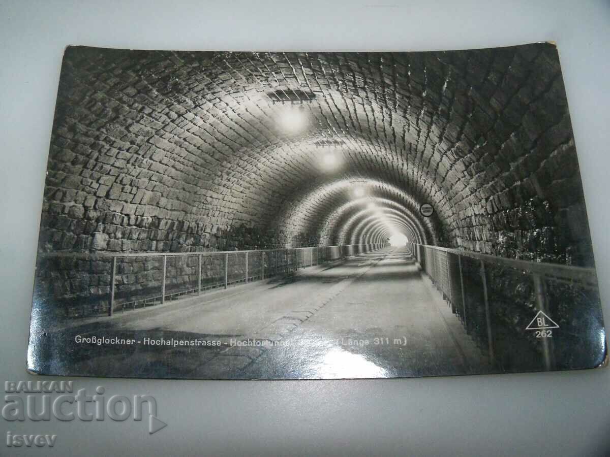 Licitație Veche carte poștală austriacă a unui tunel pe un drum alpin înalt Licitație Veche carte poștală austriacă a unui tunel pe un drum alpin înalt