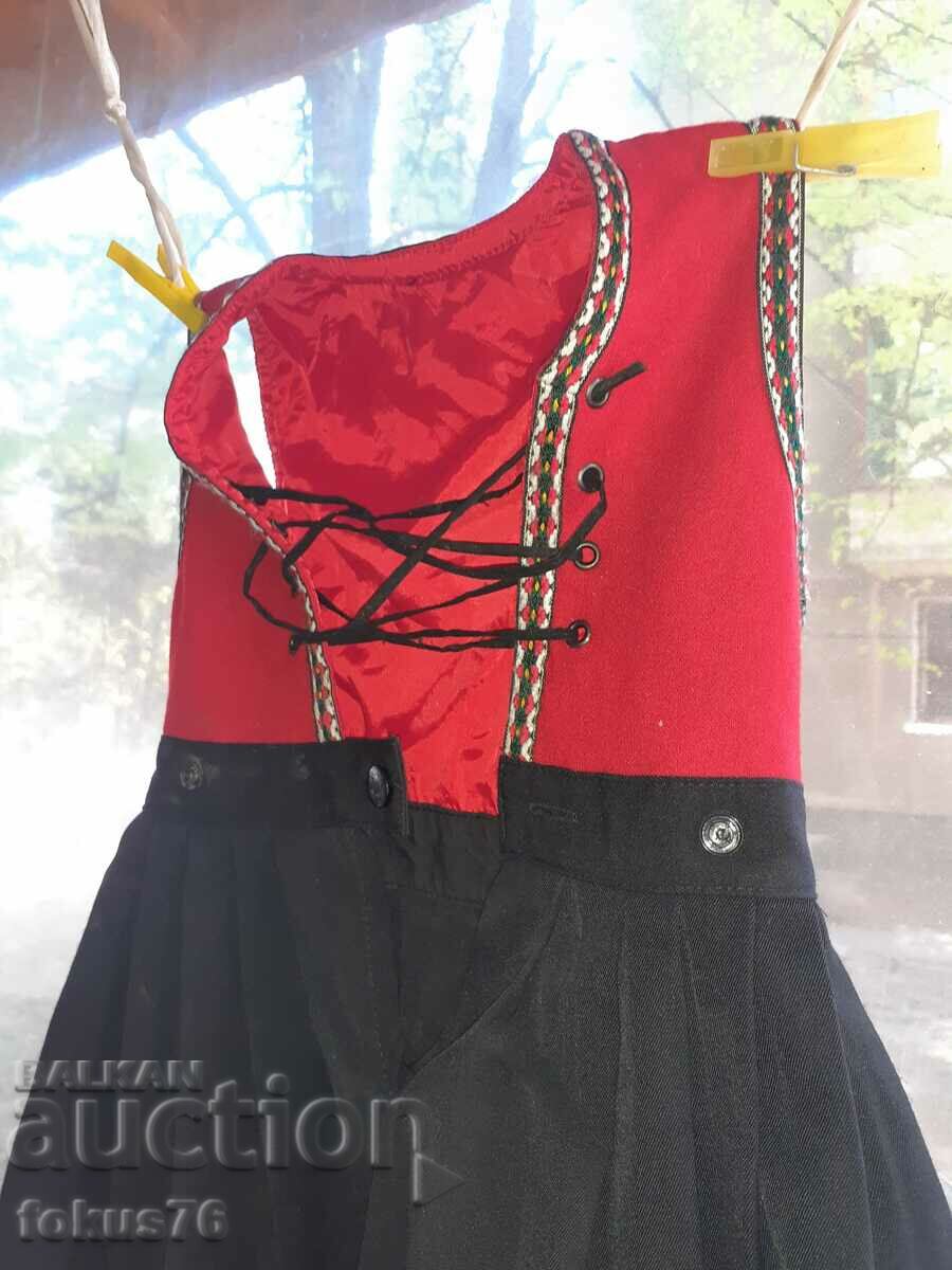 Автентичен стар детски сукман от носия с цена 39.00 лв. | € 19.94 Автентичен стар детски сукман от носия с цена 39.00 лв. | € 19.94