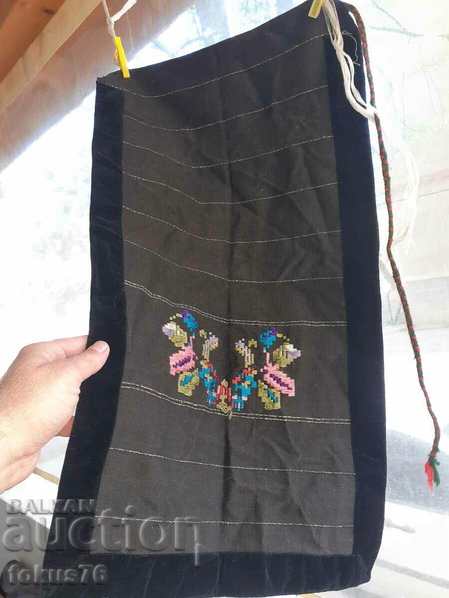 Auction  Authentic old apron with costume embroidery