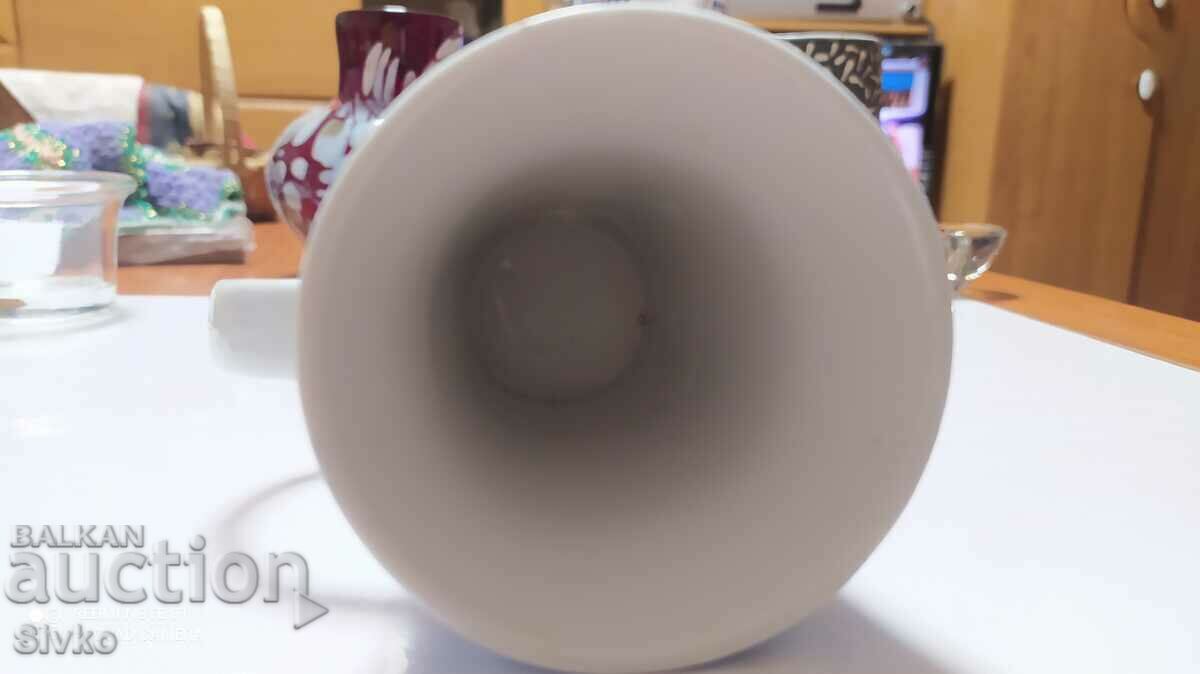 Delivery of A new glass Delivery of A new glass