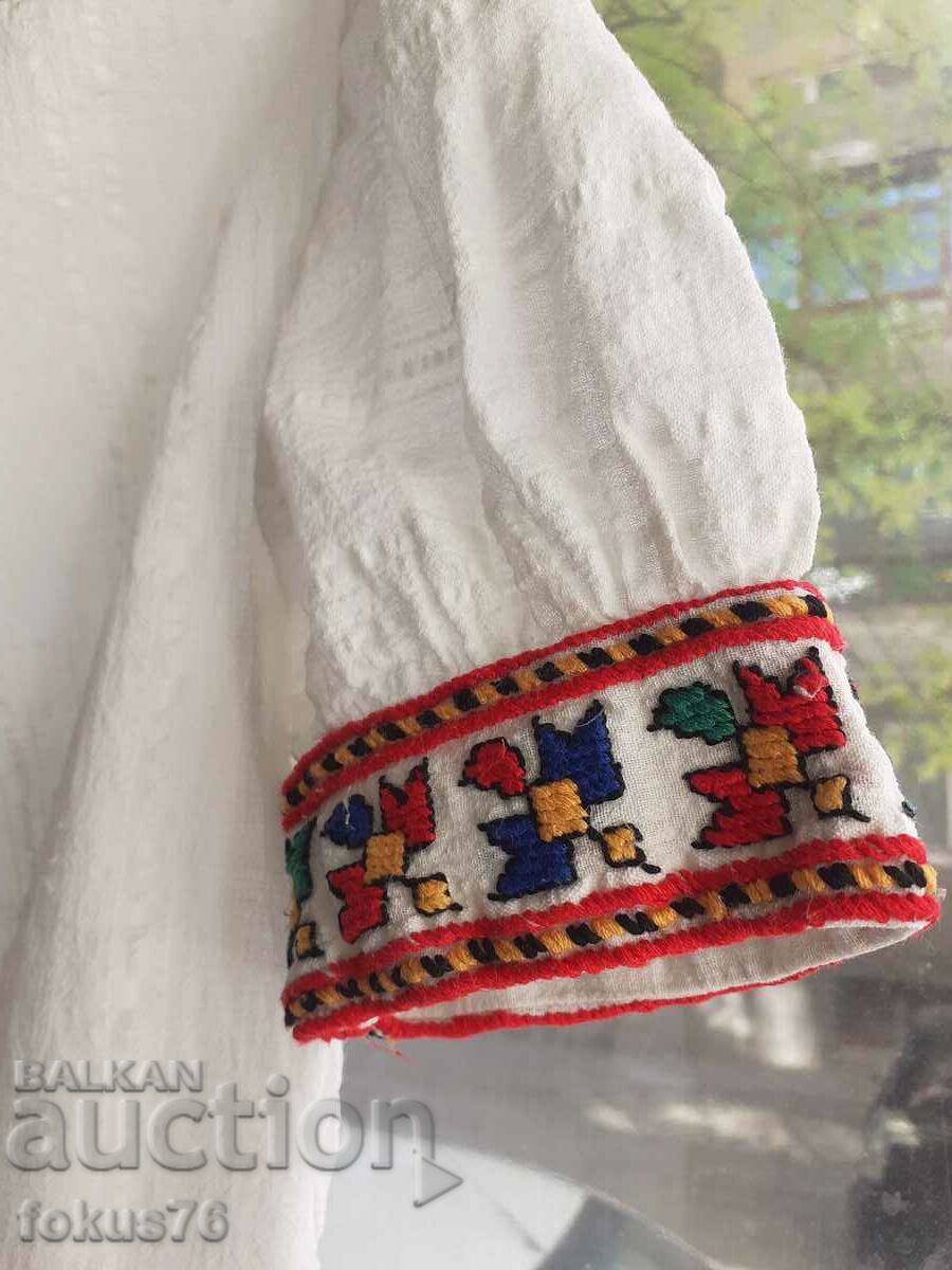 Auction Lovely fringing shirt for girl from costume, embroidery Auction Lovely fringing shirt for girl from costume, embroidery