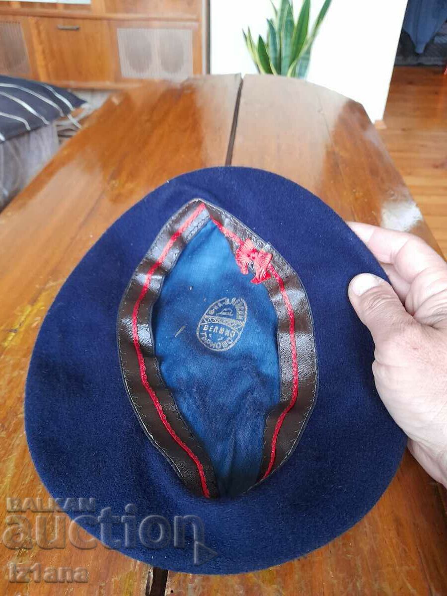 Auction  Old military beret, hat