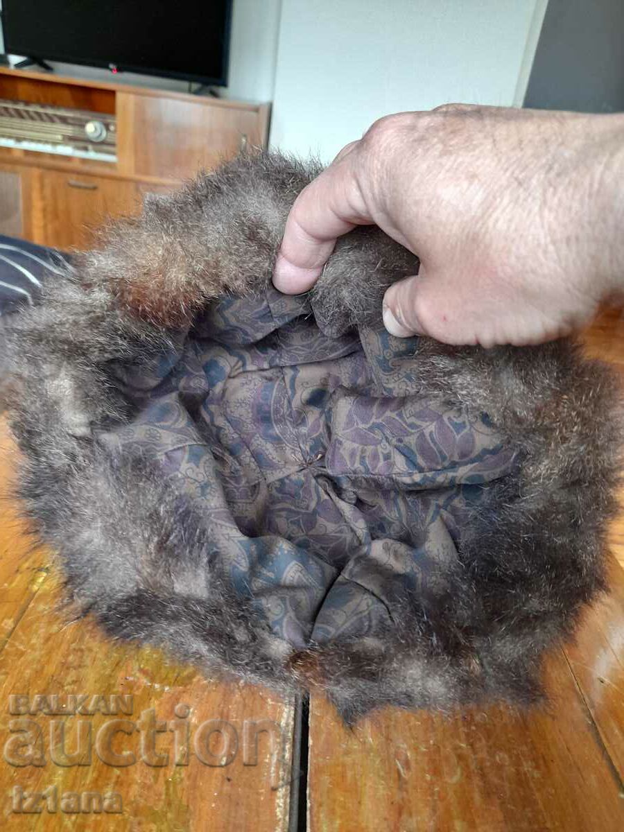 Delivery of Old Women's Russian Winter Hat