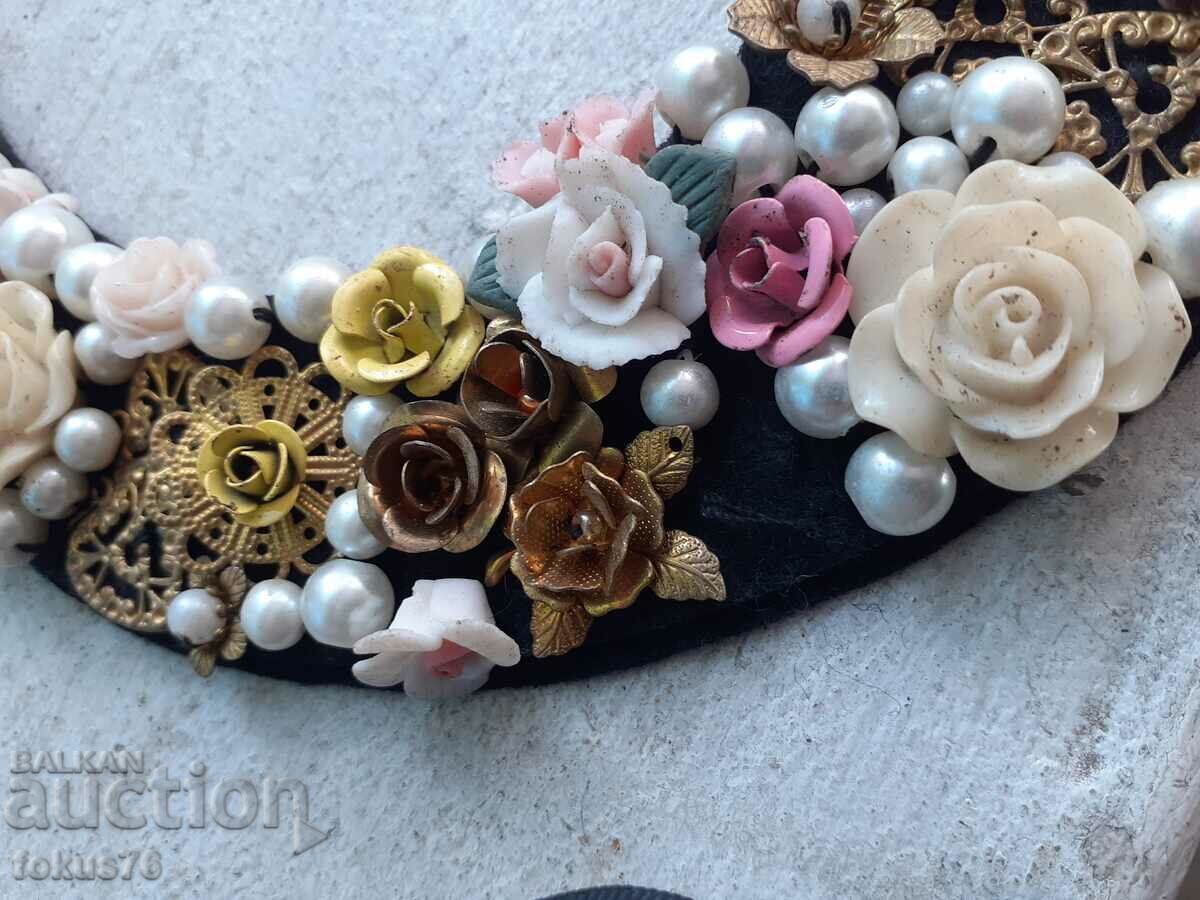 Delivery of Interesting handmade kitsch jewelry for costume - breastplate Delivery of Interesting handmade kitsch jewelry for costume - breastplate