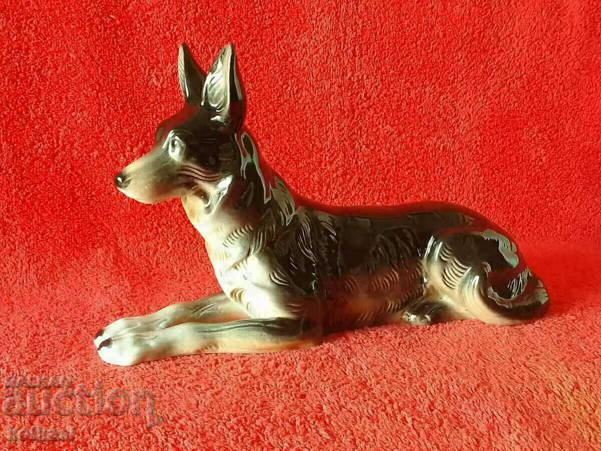 Veche figură de porțelan a unui câine marcat Germania - 7 Veche figură de porțelan a unui câine marcat Germania - 7