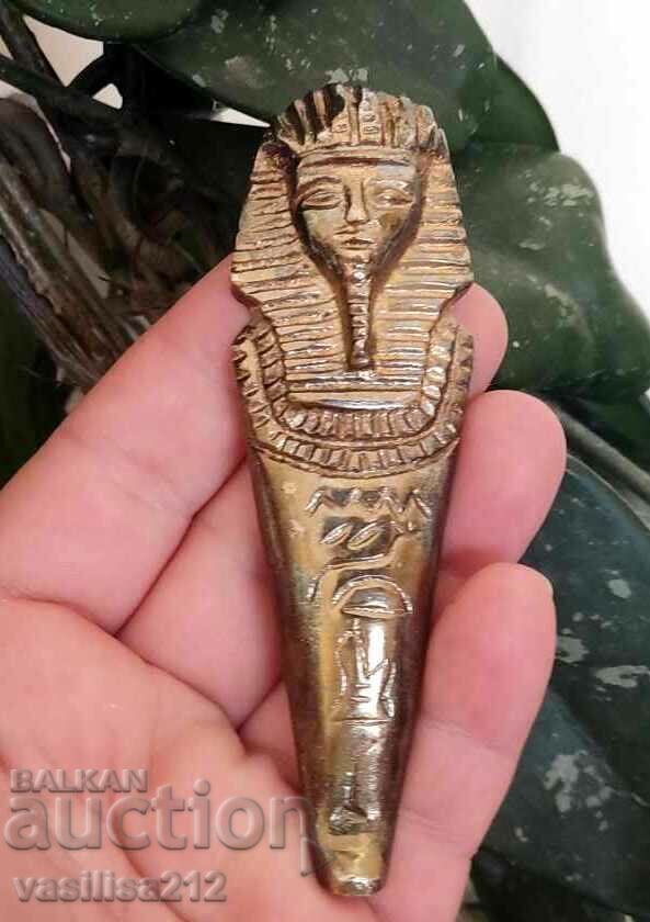 Auction A bronze figure! Egypt Auction A bronze figure! Egypt