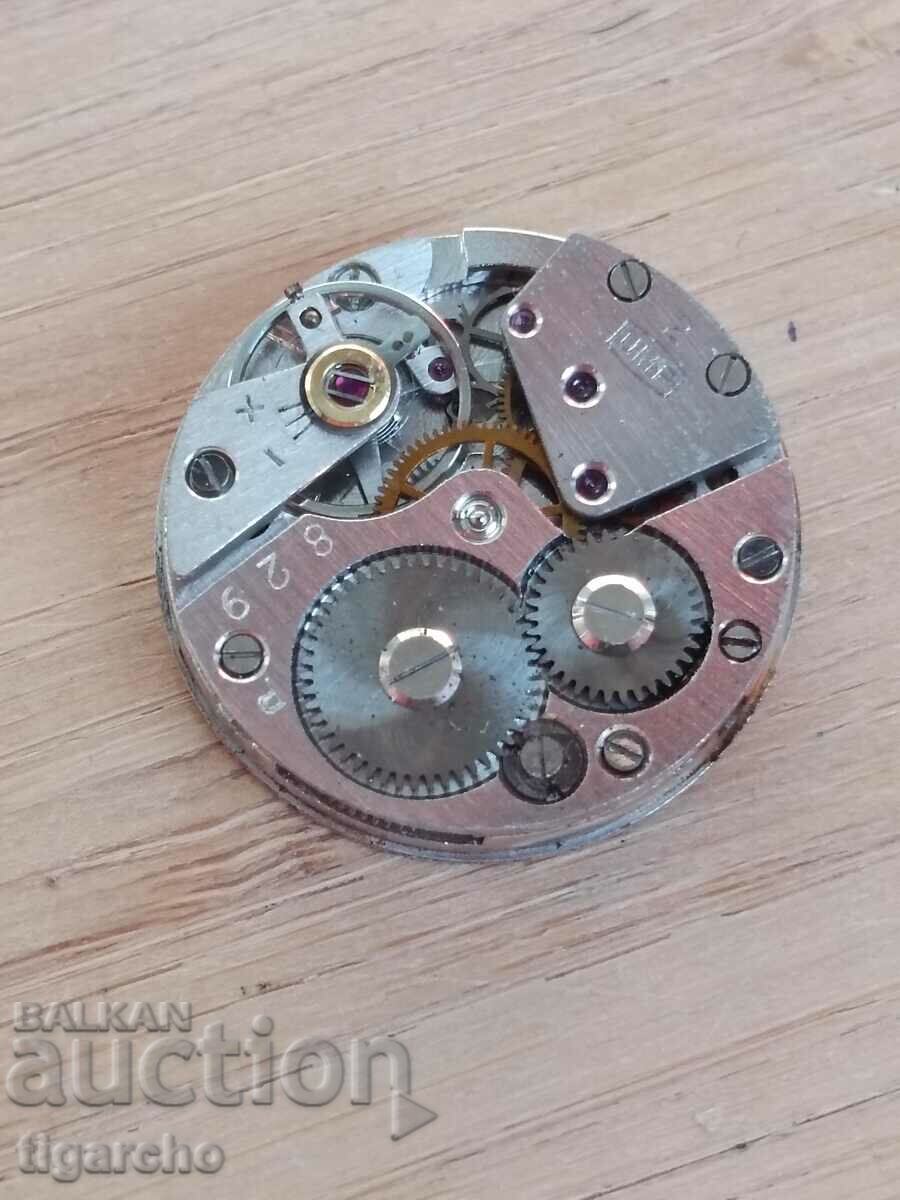 Παράδοση Ruhla γυναικείο ρολόι περιέλιξης Παράδοση Ruhla γυναικείο ρολόι περιέλιξης