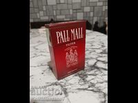 Cigarette box from Pall Mall