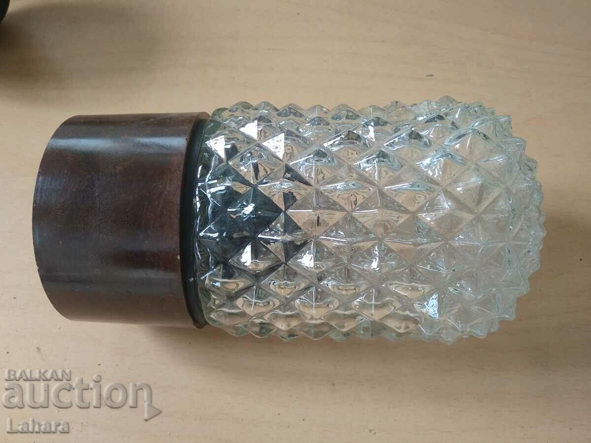 Moisture-proof, moisture-proof lamp