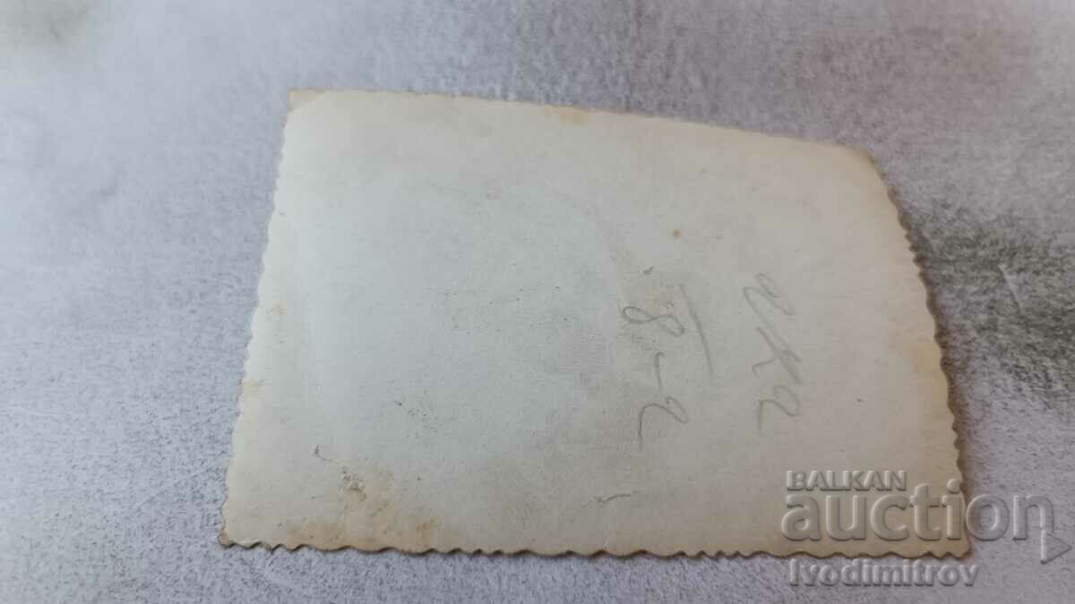 Photo Sofia Man and woman on a walk with price 1.65 BGN | € 0.84