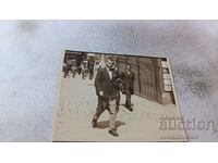 Снимка София Мъж на разходка 1929