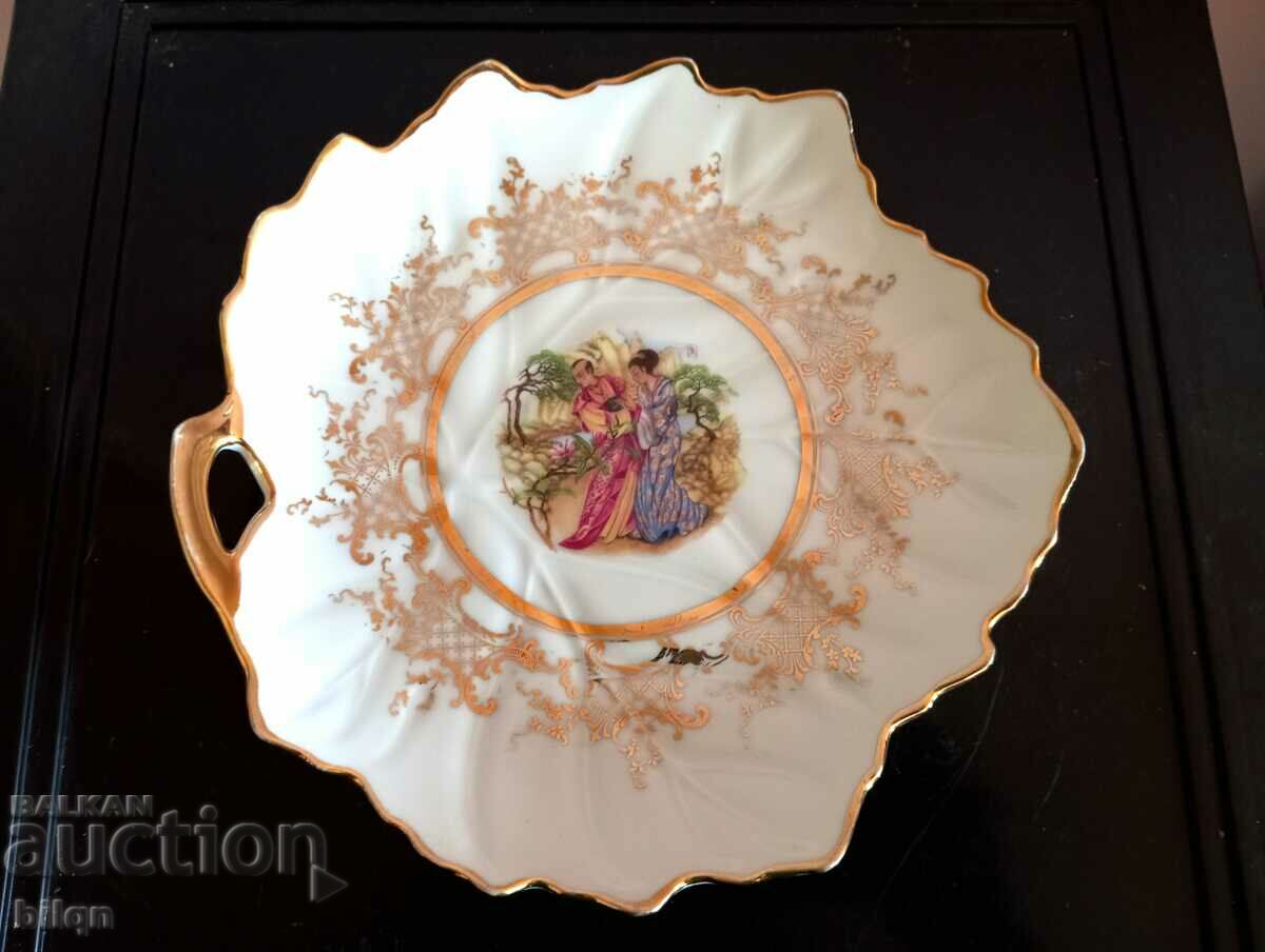 Beautiful Collectible Porcelain Plate