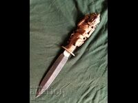 Dagger with a jade handle.