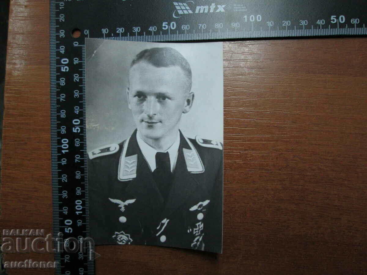 OLD PICTURE OF A GERMAN SOLDIER ORDER OF THE 2ND WAR with price 20.00 BGN | € 10.23 OLD PICTURE OF A GERMAN SOLDIER ORDER OF THE 2ND WAR with price 20.00 BGN | € 10.23
